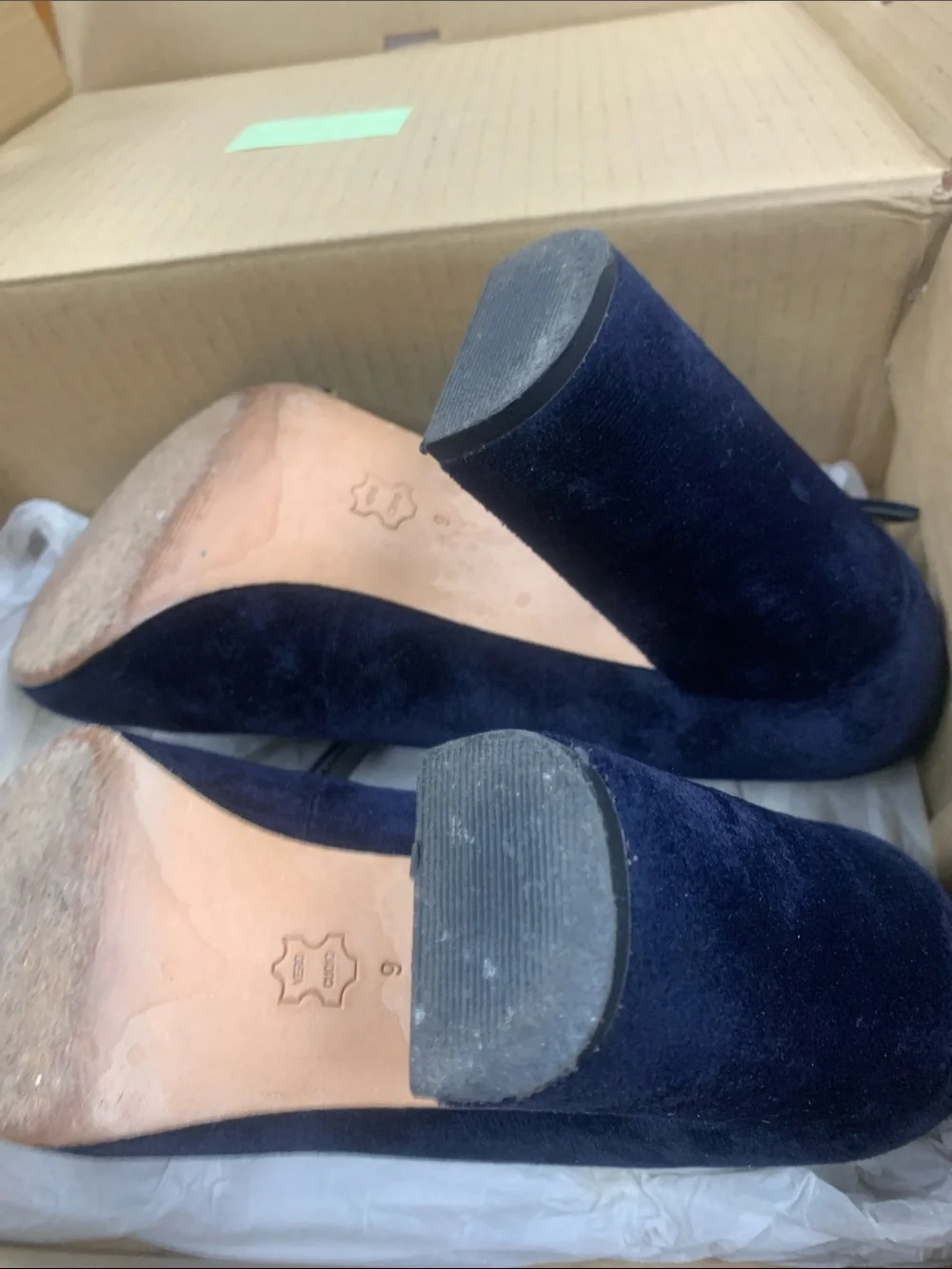 Shoes - Picture 5 of 6